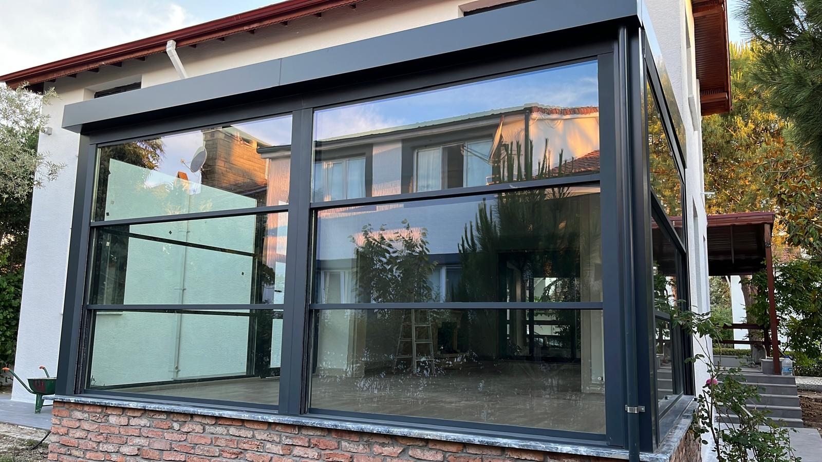 Kış Bahçesi Ve Giyotin 36